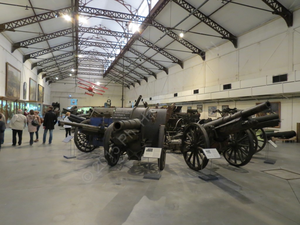 Die Kanonenausstellung zum 1. Weltkrieg im Royal Museum of the Armed Forces and Military History. © P.H./VSN